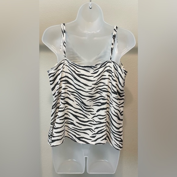 Banana Republic Women’s Tank Top Large Black & White Animal Print Bikercore - Picture 5 of 12